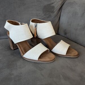 TOMS Woman's Cream Colored Majorca Cutout Heeled Sandal - size 9 1/2